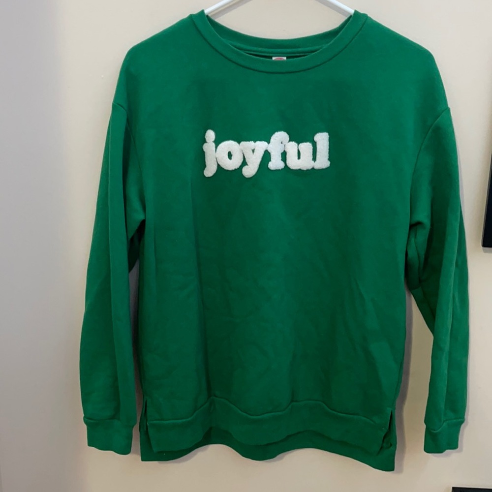 Green long sleeve sweater